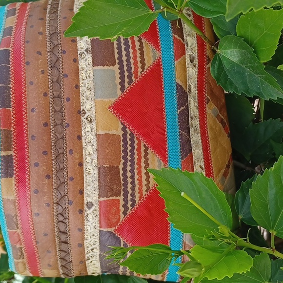 Vintage Patchwork Envelope or crossbody hanbag - Picture 3 of 9